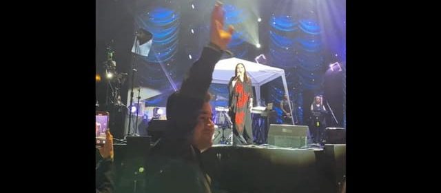 EL CANTANTE VENEZOLANO CARLOS ROMERO SE REENCUENTRA CON ANA GABRIEL