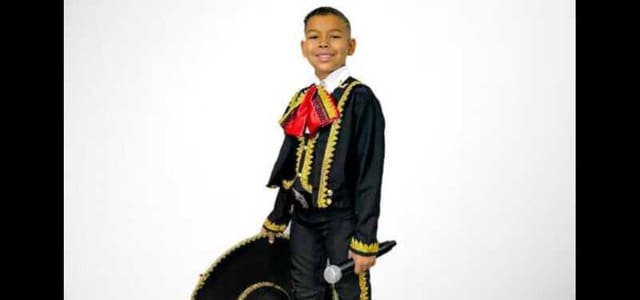 NIÑO VENEZOLANO YEISON IBARRA LE RINDE TRIBUTO A SU ÍDOLO PEDRO FERNÁNDEZ
