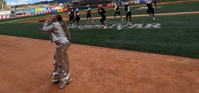 ANNY “LA NIÑA DEL FLOW” BRILLÓ CON SU MÚSICA EN EL ESTADIO MONUMENTAL SIMÓN BOLÍVAR