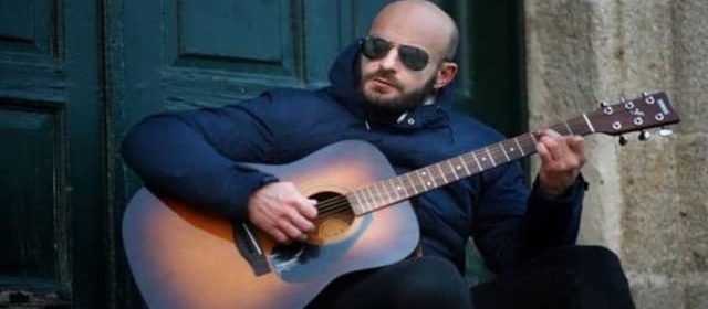 HANY KAUAM RINDE TRIBUTO A LOS GRANDES EXPONENTES DEL MERENGUE CON “BOTELLAS”
