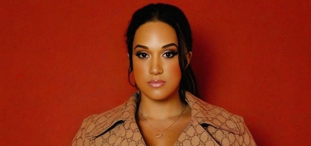 ANGIE K KENTON APUESTA TODO A SU EP “ROMPE LA DISKOTEKA”