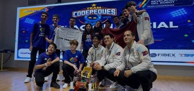 CODEPEQUES PRESENTA SU ROBOT SOLARIS RUMBO A LA COPA KA’I 2026